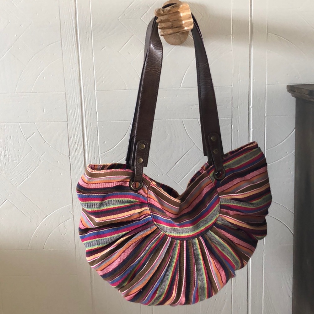 Hand bag
